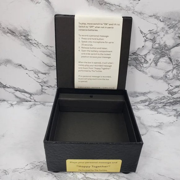 Hallmark Recordable Gift Box "So Happy Together" - Picture 6 of 7